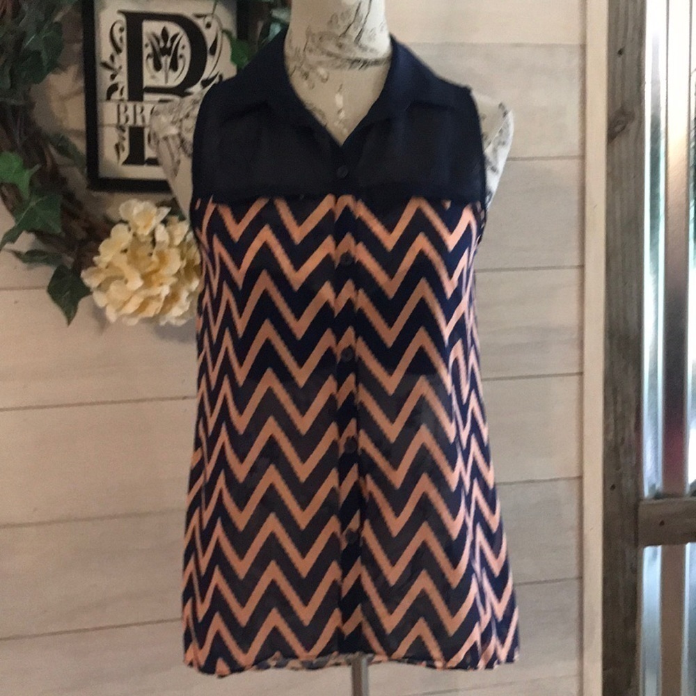𝅺*ING Blue Chevron Sheer Hi Lo Top S